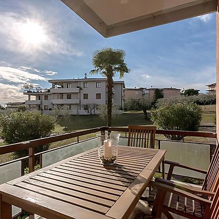 Natural Chic - Close To City Center And Beach - Parking Desenzano del Garda Kültér fotó